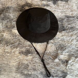 UNISEX Simons Black Mesh-Lined Hat with DJAB Label